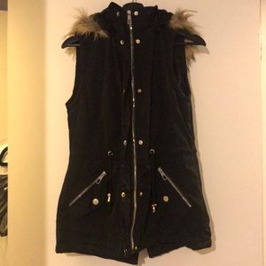 YMI Black Vest with Faux Fur Hood, Sz M